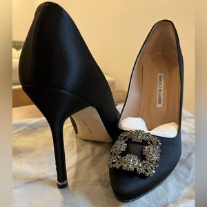 Manolo Blahnik Hangisi Pump